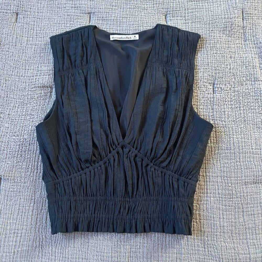 Abercrombie & Fitch Black Smocked Sleeveless Crop Top